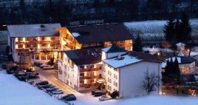 Hotel Landgut Zapfenhof Zellbergeben Екстер'єр фото